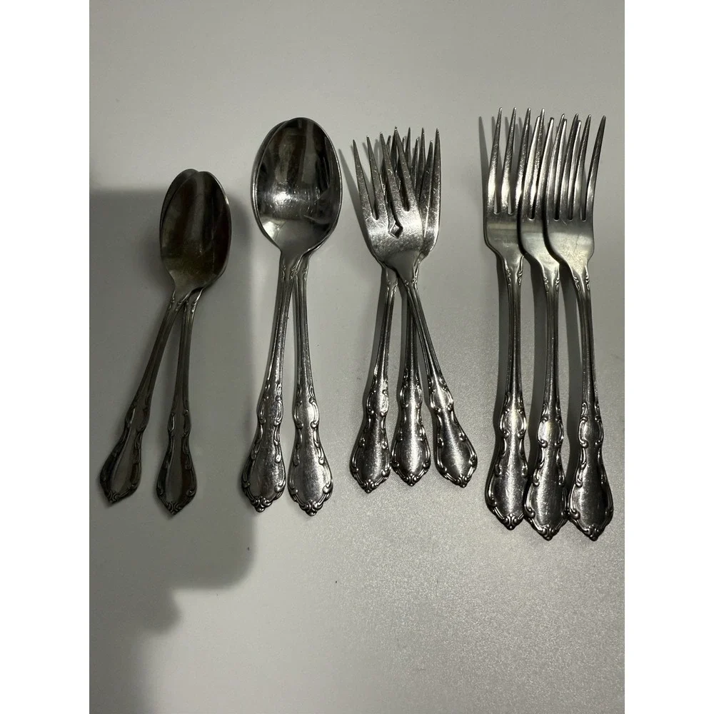 10 ONEIDA/ONEIDAWARE WHITTIER‎ STAINLESS DINNER  FORKS SPOONS E